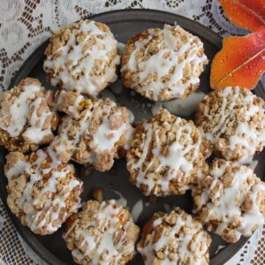 pumpkin brown sugar crumble muffins